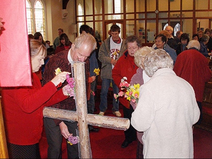 Stoughton Easter cross
